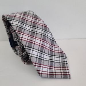Stafford Multi Colored Plaid Mens Neck Tie.  New With Tags.